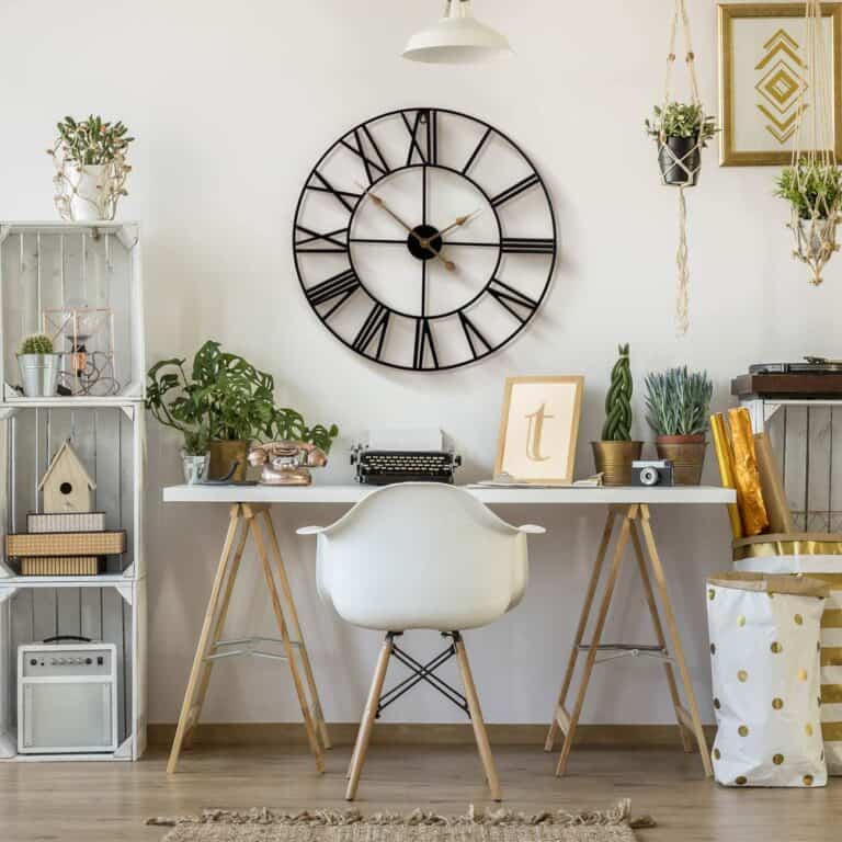 Wall clocks: how to add a functional and stylish decorative element to your interior