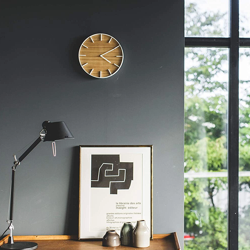 Wall clocks: how to add a functional and stylish decorative element to your interior