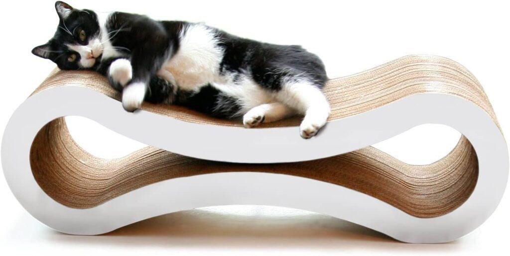 Pets in interior design: how to make their presence safe and comfortable while keeping your interior stylish