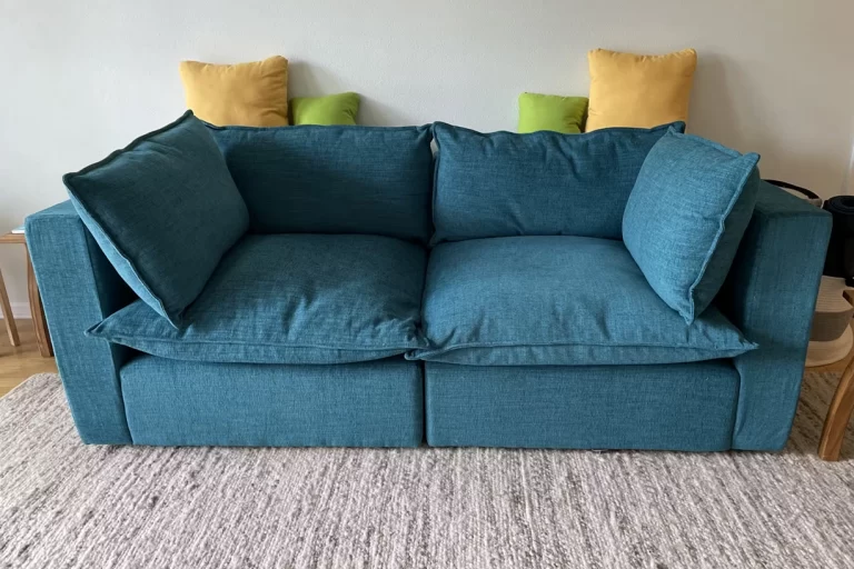 Sectional Sofas and Modular Couches: Solutions for Small Living Spaces