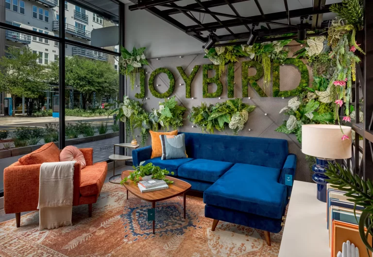 Sectional Sofas and Modular Couches: Solutions for Small Living Spaces