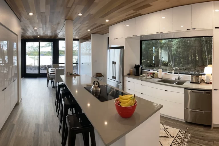 Design and Aesthetics of Containers house