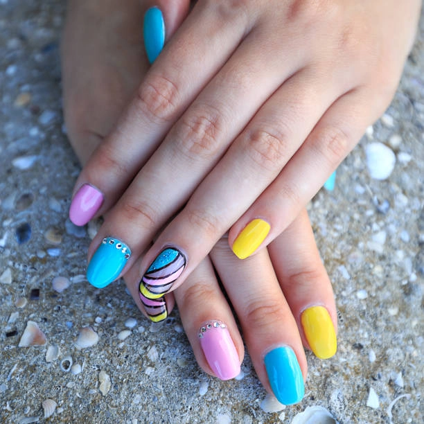 Summer nails
