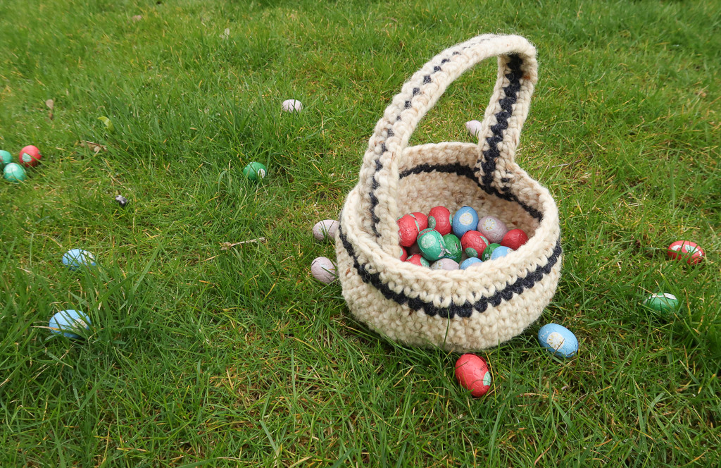 Easter Basket Crochet Pattern