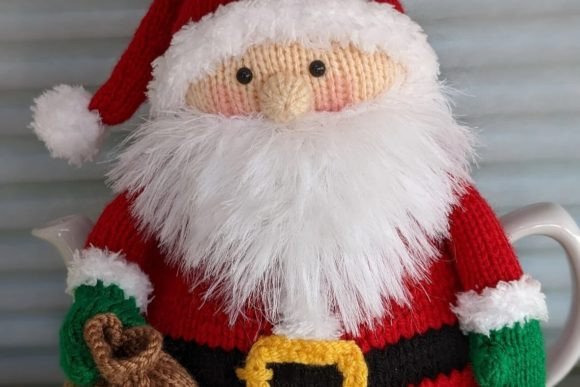 Santa Claus Tea Cosy Knitting Pattern