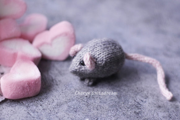 My Tiny Mouse Knitting Pattern